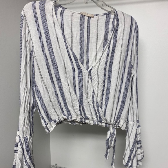 Alter’d State Long Sleeve Crop - Picture 2 of 3